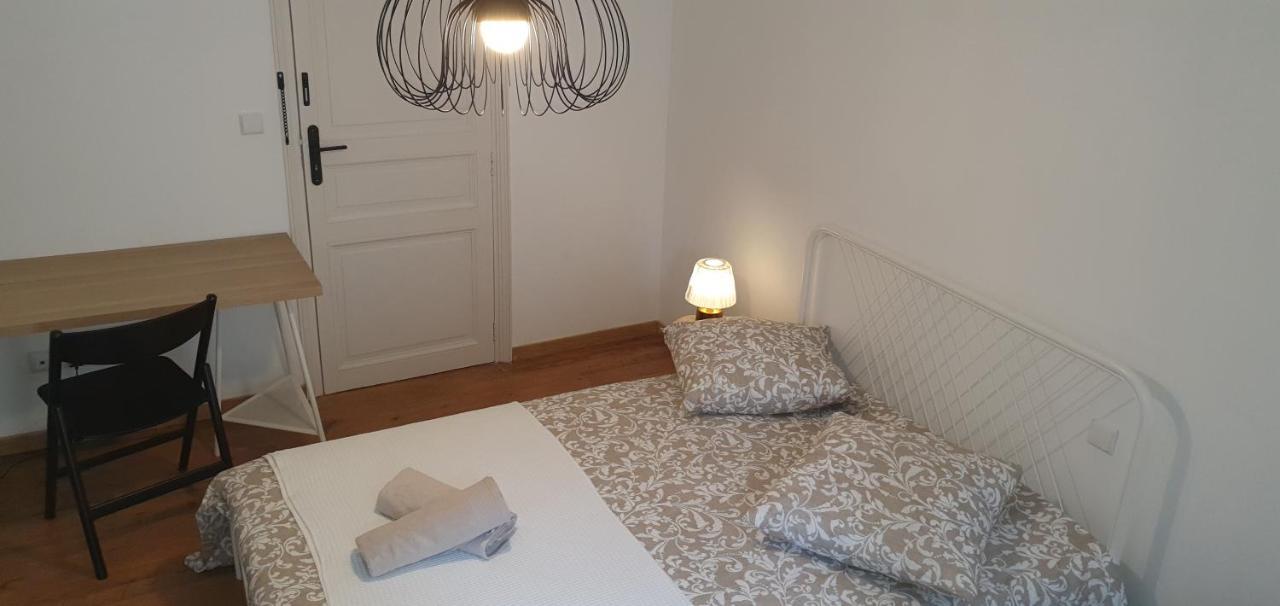 Santocha : Appartement En Plein Coeur De Ville ! Carcassonne Exterior photo
